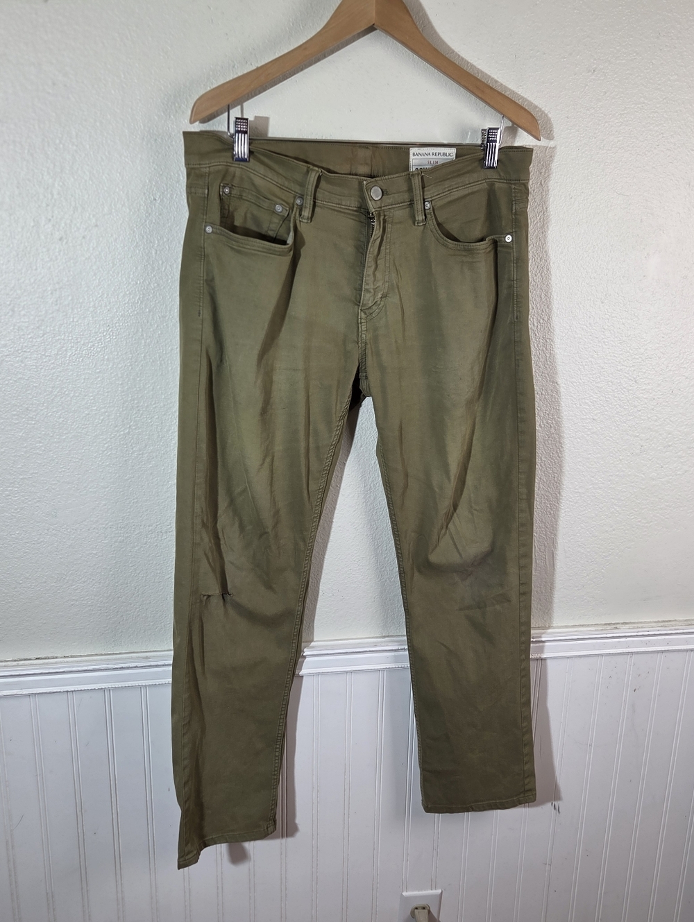 Banana Republic Slim Fit Pants 32x34 Khaki Stretch Chinos Men Distressed Knee